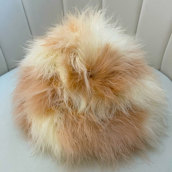Gorgeous Russian Vintage Rabbit Fur Hat- Blush Pink + White 🩷